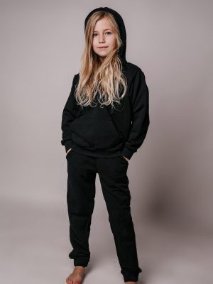 Dres dziewczęcy czarny Produkt Polski
